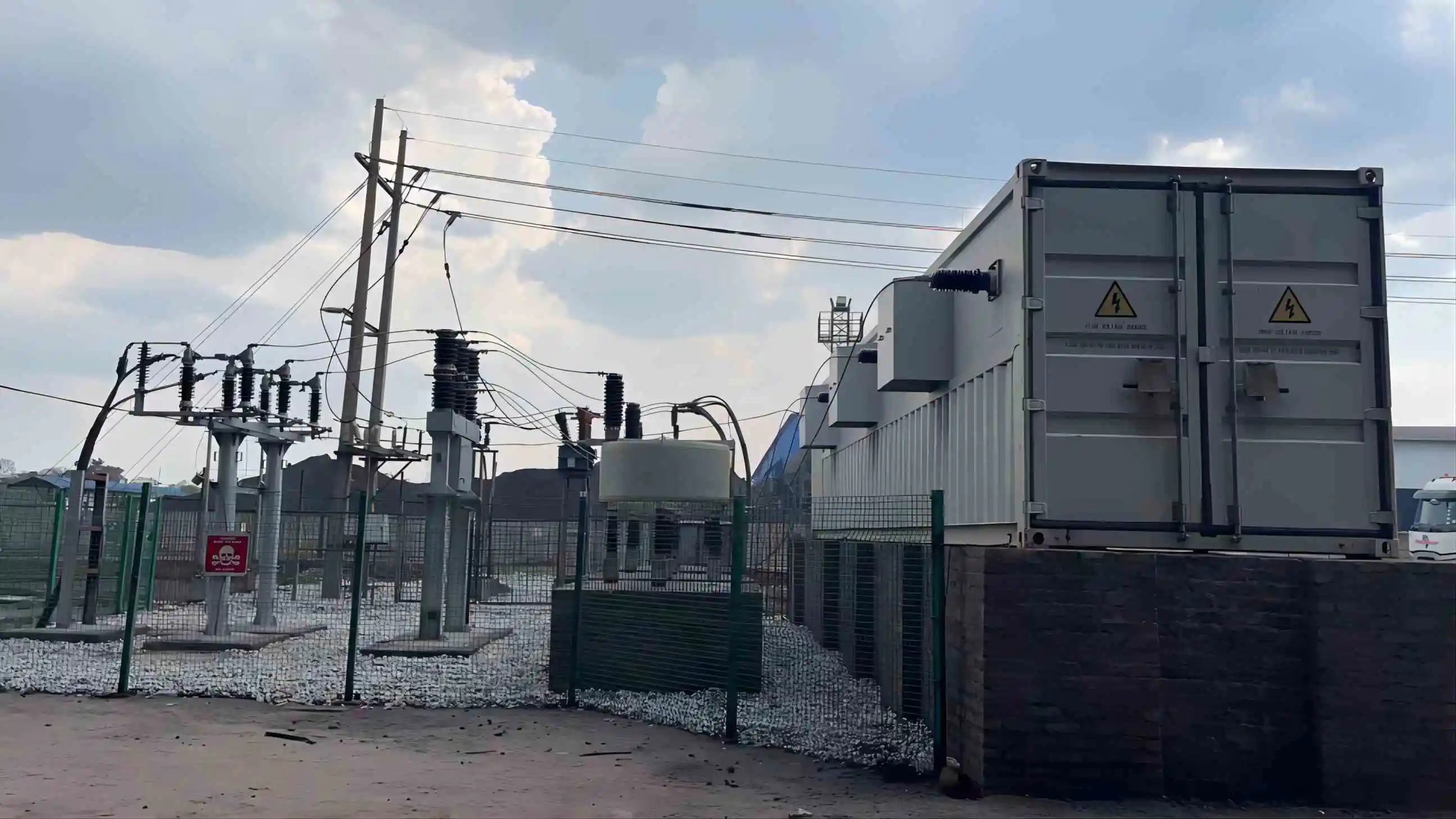 Application of SVG in Electric Arc Furnace Field